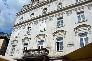 Bed and Breakfast Montenegro Backpackers Home Kotor