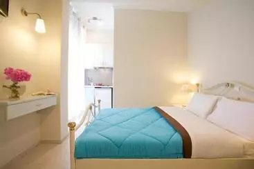 پانسیون Isalos