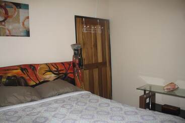 بنسيون The Hideout