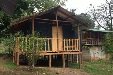 Majatalo Valeska Drake