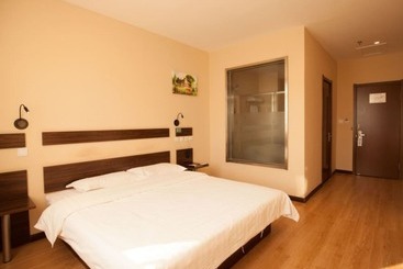 Otel Greentree Inn Dalian Ganjingzi District Airport New District Lazishan Express