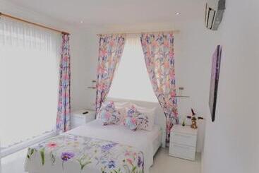 Denizkizi Butik Otel