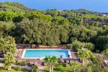 Hotel Vallegrande Nature Resort By Geocharme