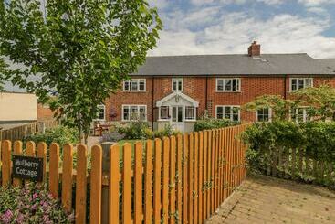 Mulberry Cottage