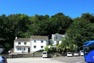 קוטג'' Stones Throw