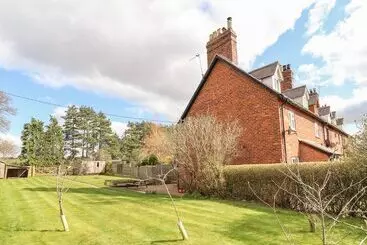 1 Organsdale Cottages