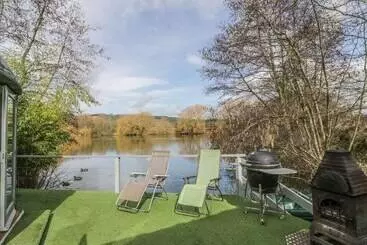 コテージ Lakeview Yurt