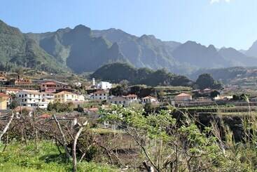 Dinis Country Cottage By Our Madeira