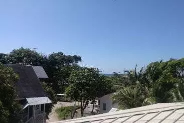 هتل Nataro Inn