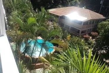 هتل Nataro Inn
