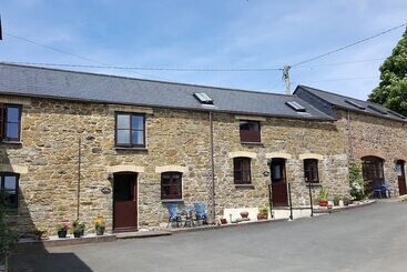 茅舍 The Old Granary