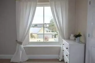 Mökkimajoitus East Wing