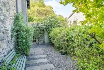 コテージ 2 Beacon High