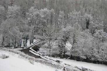 بيت ريفى Little Cow House