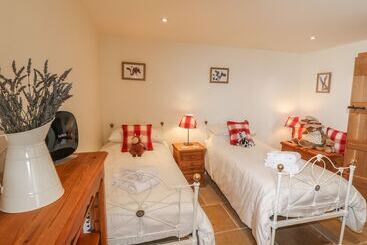 コテージ The Cow Barn