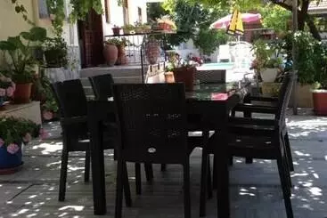 Retkeilymaja Kristal Pansiyon