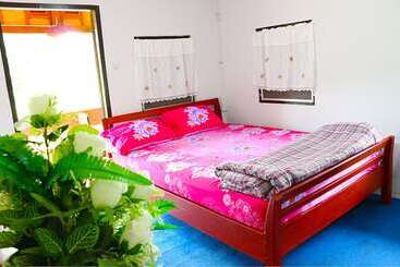 Hotel Baan Suan Phetphraewa Resort