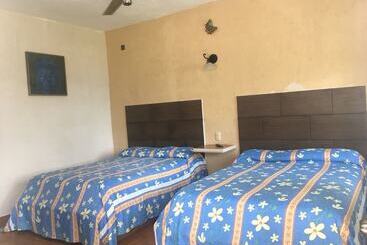 Hotel Cabañas Marias