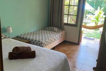 בית מלון כפרי Posada Nena Caribe