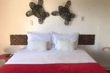 پانسیون Aloha Suites