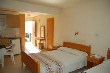 Hotel Nicos & Olympia Apartments