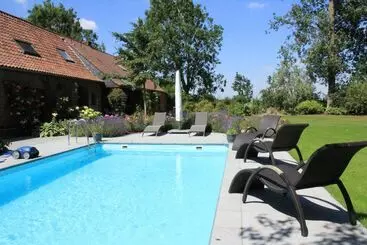 Majatalo Les Peupliers