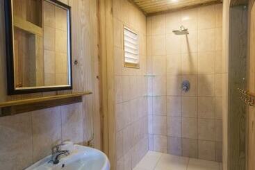 هتل Castara Retreats