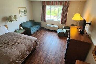 فندق Plymouth Inn