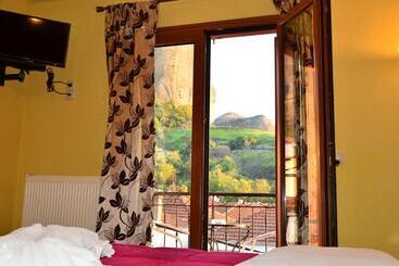 پانسیون Guesthouse Lithos