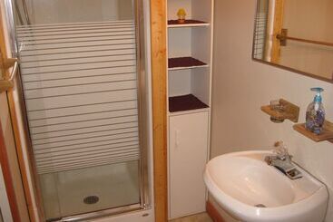 Panzió Pinewood Guesthouse