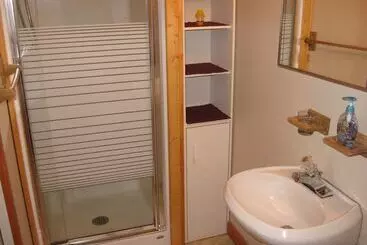 Majatalo Pinewood Guesthouse