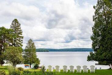 Resort Port Cunnington Lodge