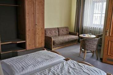 酒店 Alte Post Neuses