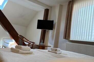 Отель Brauhaus Bückeburg