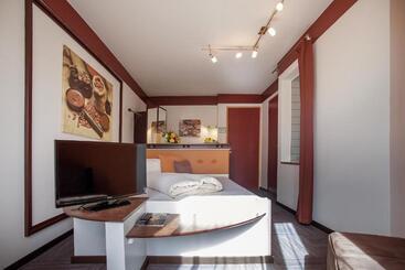 Отель Lifestyle