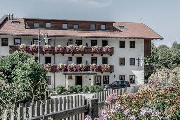 פנסיון Schneiderwirt