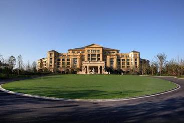 酒店 Landison Green Town  Xinchang