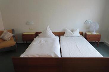 膳宿费 Der Gasthof In Alfdorf