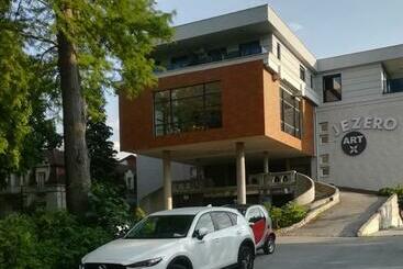 ツーリストアパートメント Apartman Gen Vrnjačka Banja