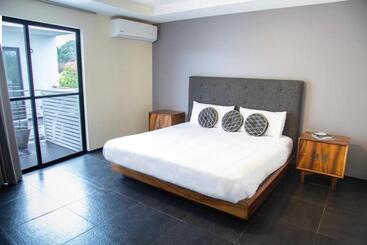 בית מלון כפרי Sole Suites