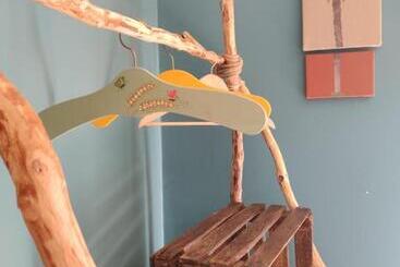 مبيت وإفطار Chambre D Hôtes Et Puis Voilà!