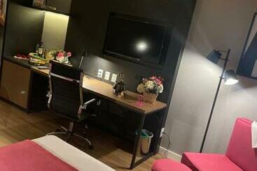 هتل آپارتمان Qs Marista   Studio Alessandra Antonelli   Flat 1701