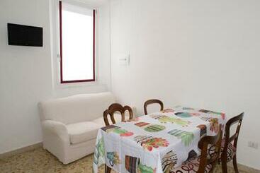 דירות לתיירים Casa Vacanze Mimibirba