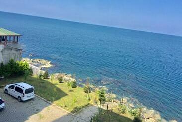 游客公寓 Kapalı