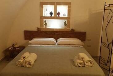 דירות לתיירים La Cantina Guest House