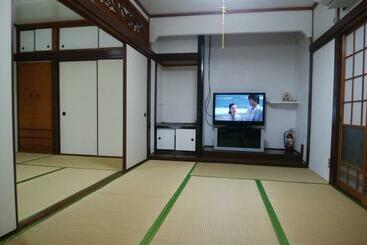 Apartamentos turísticos みのる民泊1号