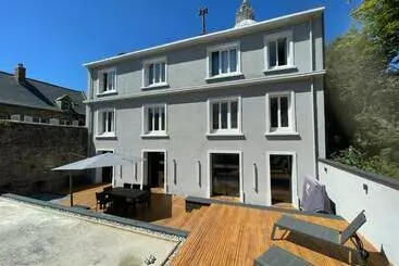 Turistihuoneistot L Imprévue, 12 Personnes Dans La Vieille Ville !