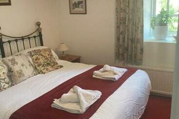 پانسیون Bissick Old Mill