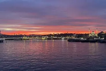 ユースホステル Ferah Otel