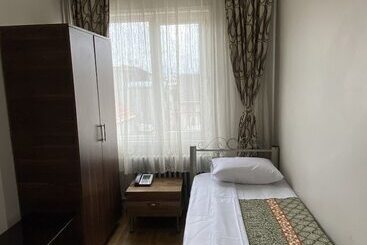 ユースホステル Ferah Otel